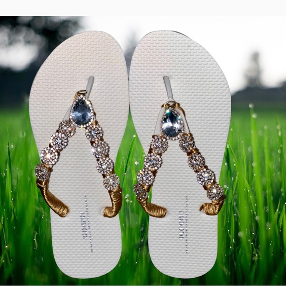 Crystal Beach Flip Flops/sandals, Rhinestone Bling Shoes Size 5 1/2- 6 Old Navy - Picture 2 of 15